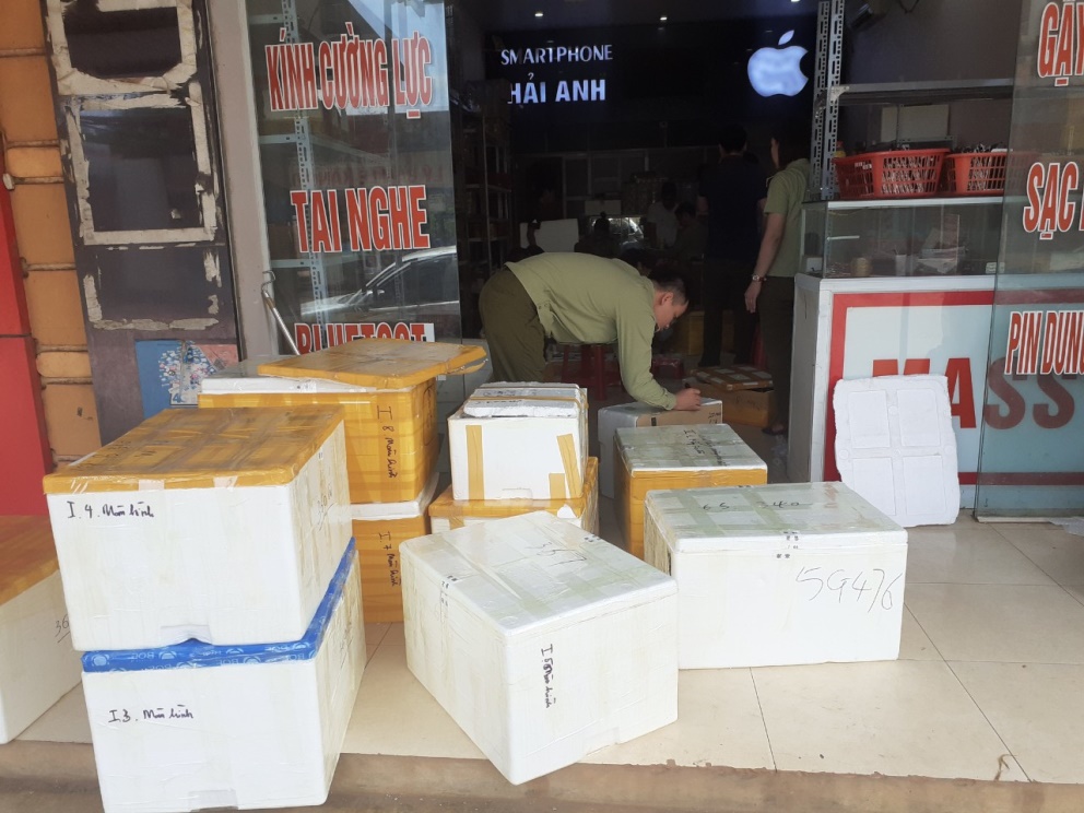 Kinh doanh hàng hóa nhập lậu, cửa hàng Smart Phone Hải Anh bị xử phạt 72 triệu đồng