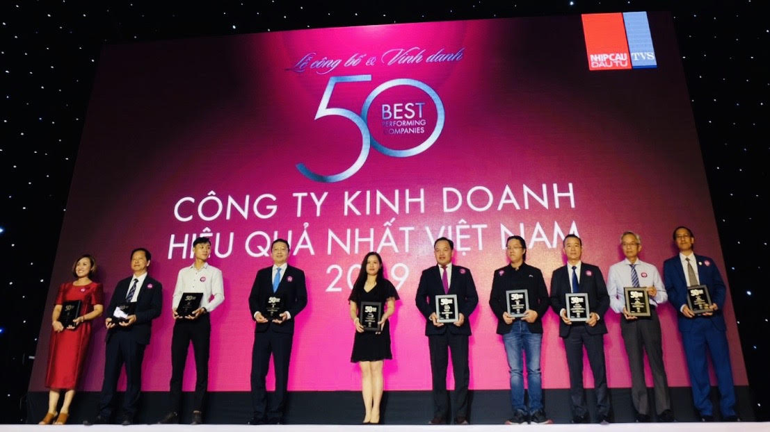 Tập đoàn Bảo Việt (BVH) doanh nghiệp Việt tỷ đô trong Top 50 công ty kinh doanh hiệu quả nhất Việt Nam 