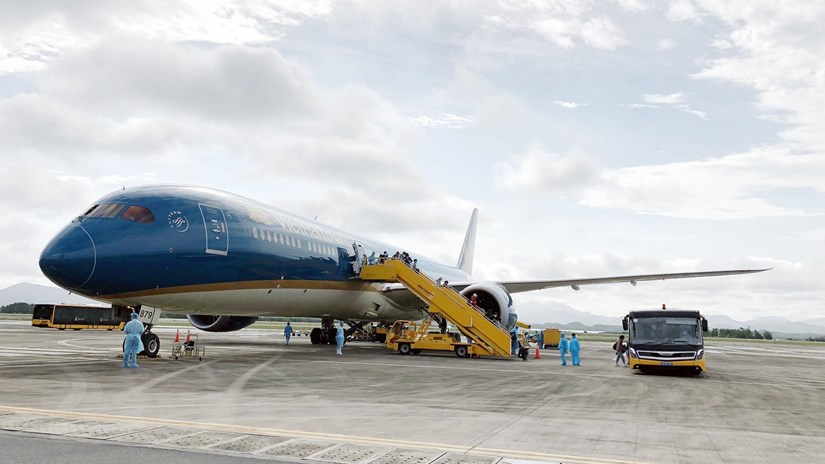 Triển khai thí điểm nối lại một số đường bay quốc tế trong tháng 7