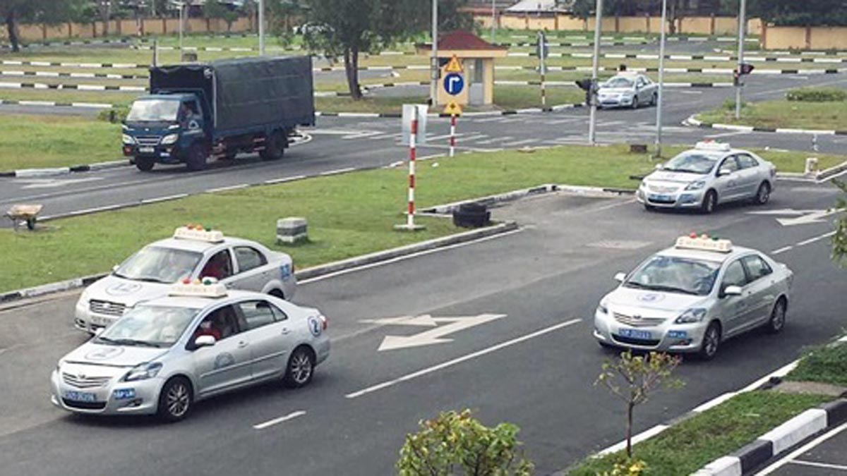 Vì sao Bộ GTVT yêu cầu kiểm tra trung tâm đào tạo lái xe, đăng kiểm