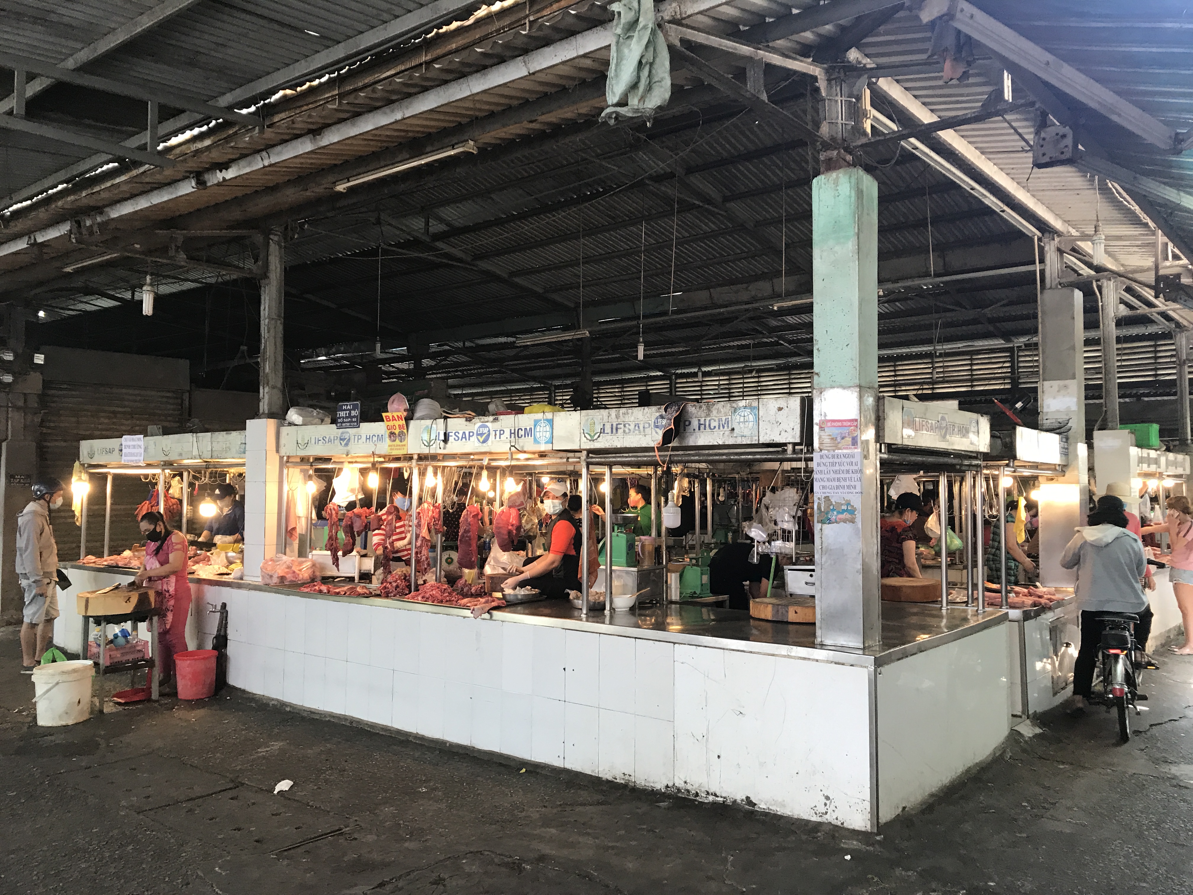 Thành phố Hồ Chí Minh thuế nội địa giảm mạnh do ảnh hưởng từ dịch Covid-19