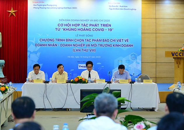 Báo chí đồng hành cùng doanh nghiệp vượt khủng hoảng Covid-19