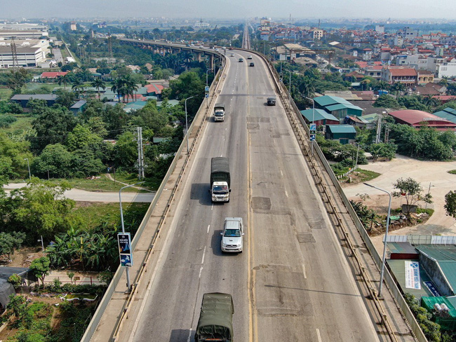 Từ 68, cấm tuyệt đối các phương tiện lưu thông qua cầu Thăng Long