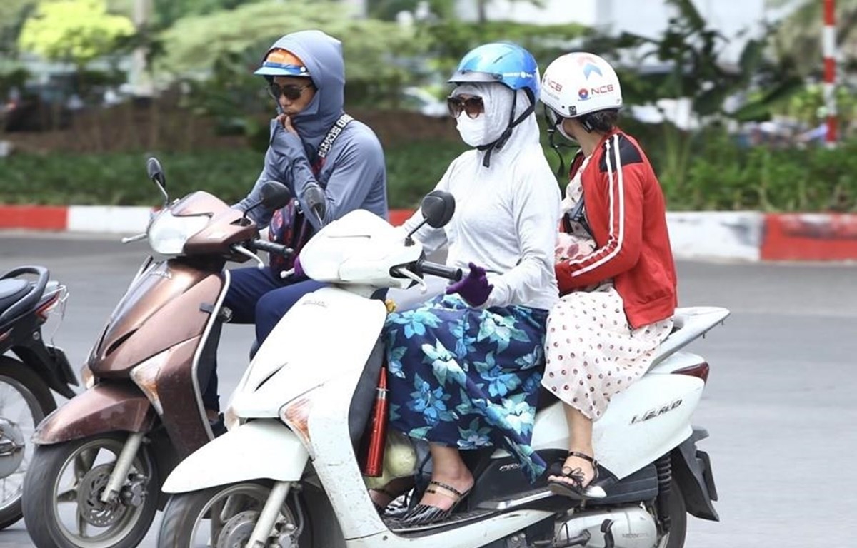 Dự báo thời tiết hôm nay 187 Nắng nóng tiếp tục kéo dài đẩy chỉ số tia cực tím tăng cao