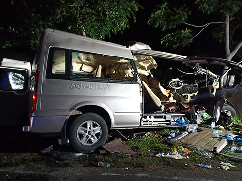 Phó Thủ tướng chỉ đạo điều tra nguyên nhân vụ tai nạn 8 người chết