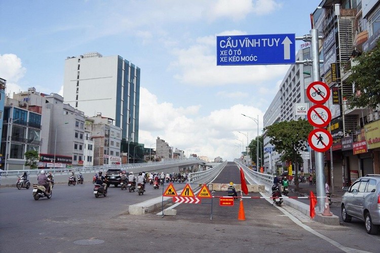 Hà Nội Thông xe đường trên cao đoạn Ngã Tư Vọng - Ngã Tư Sở vào dịp Quốc khánh 29