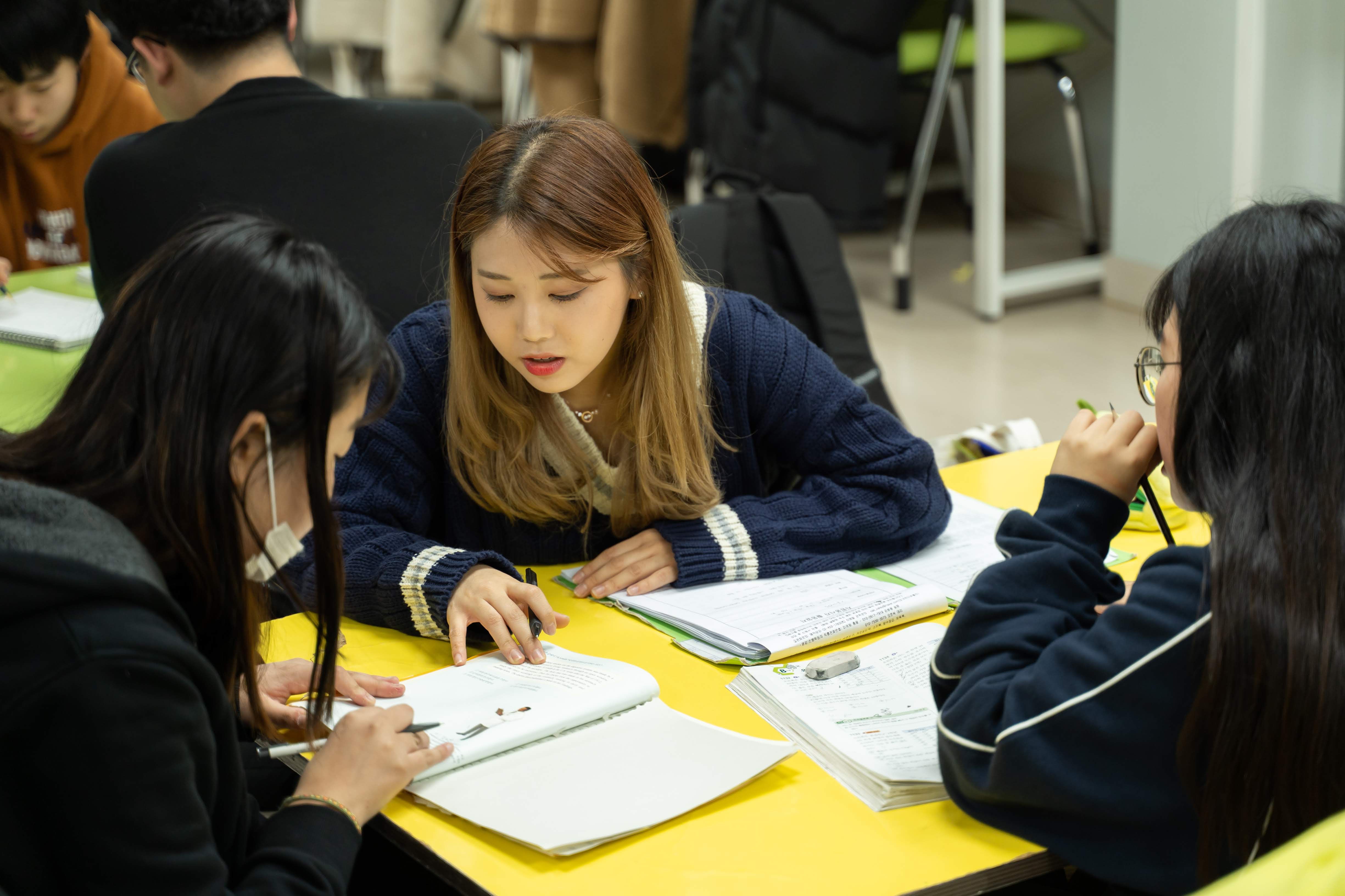 Tập đoàn ô tô Hyundai và TC MOTOR khởi động chương trình H-JUMP SCHOOL tại Việt Nam