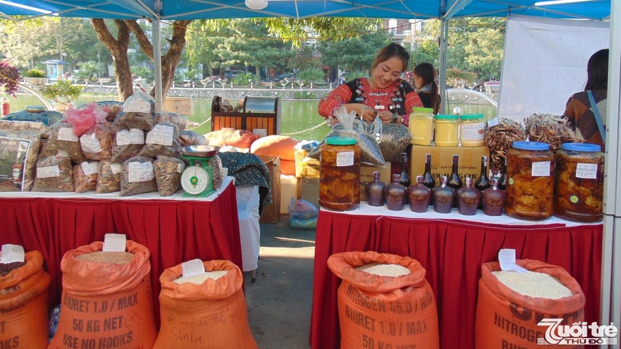 Quảng bá, kết nối sản phẩm OCOP tại phố đi bộ Trịnh Công Sơn