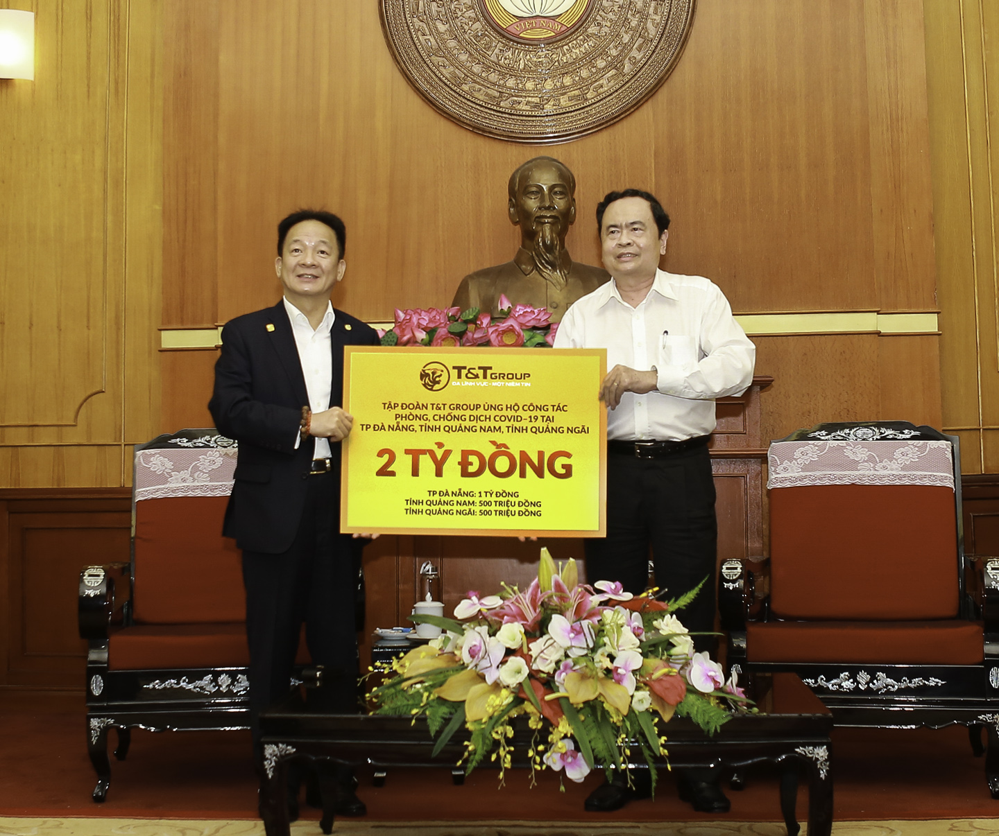 “Bầu Hiển” ủng hộ thêm 6 tỷ đồng cho cuộc chiến chống COVID-19 tại miền Trung