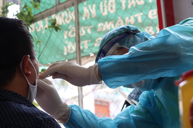 Sáng 18, Việt Nam ghi nhận thêm 12 ca mắc Covid-19