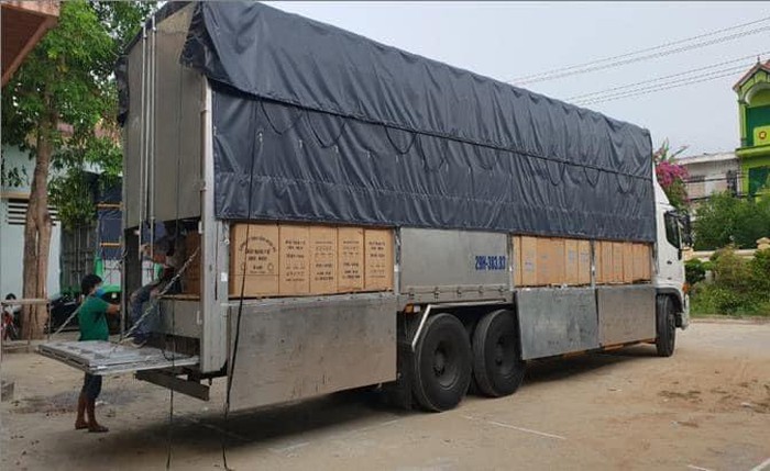 Bắt giữ gần 1 triệu khẩu trang trôi nổi đang trên đường đi tiêu thụ