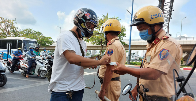 Những chính sách mới nổi bật có hiệu lực tháng 82020