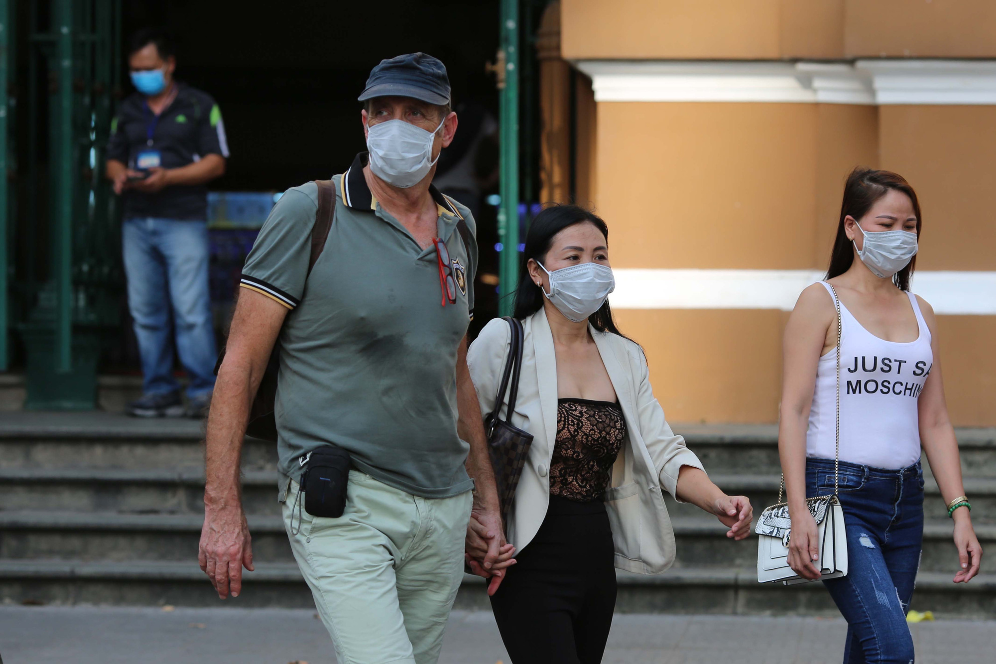 Từ ngày 58, TPHCM sẽ xử phạt người không đeo khẩu trang nơi công cộng