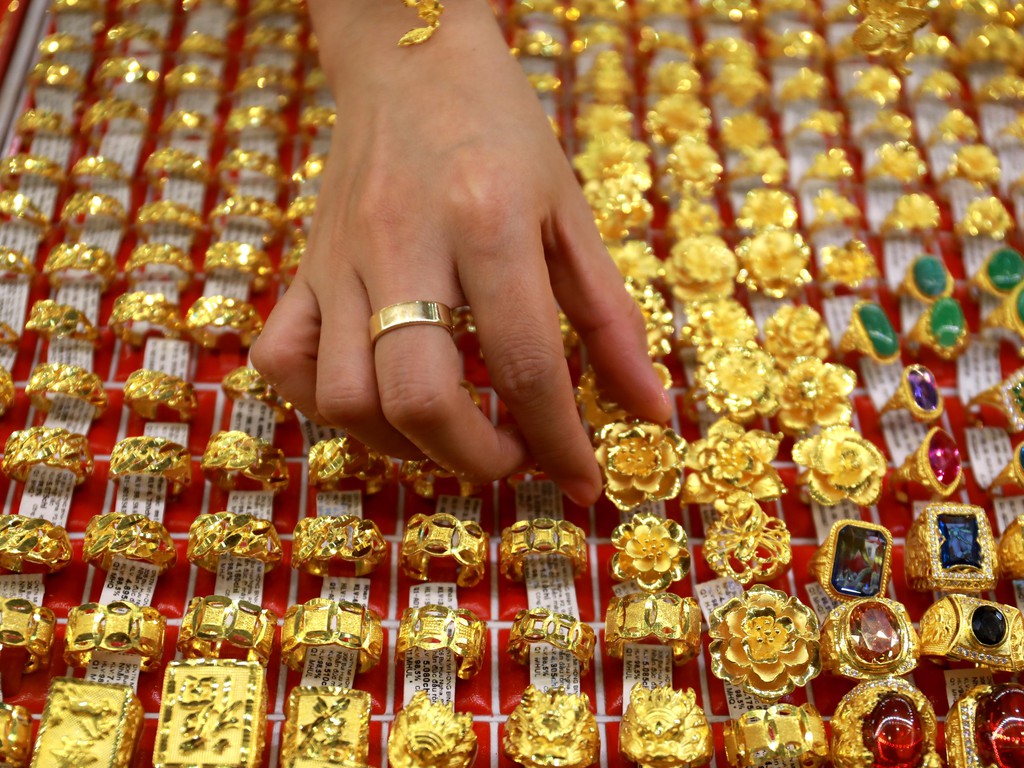 Giá vàng tăng kỷ lục là do đâu