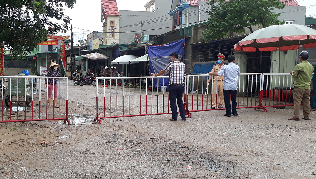 Thanh Hóa Đình chỉ phó chỉ tịch xã vì lơ là trong công tác phòng chống dịch