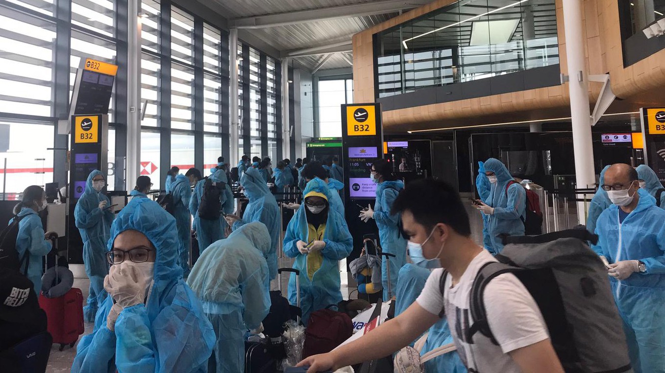 Đón thêm 280 công dân Việt Nam từ Anh và một số nước châu Âu về nước