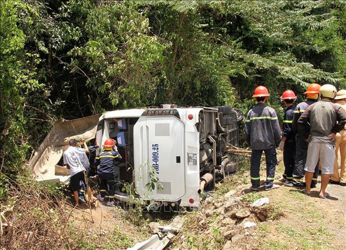 Khởi tố tài xế xe khách gây tai nạn làm 15 người tử vong ở Quảng Bình
