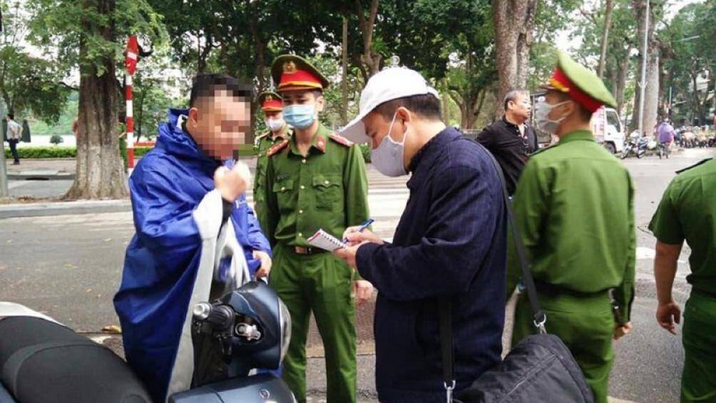 Mức xử phạt 13 hành vi vi phạm pháp luật Trong công tác phòng, chống dịch COVID-19