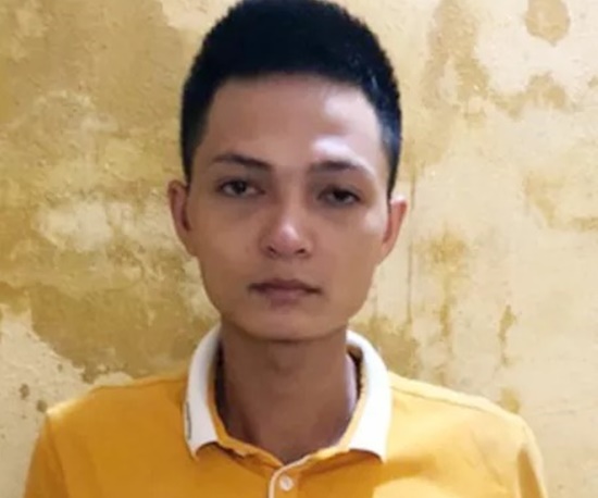 Tiếp tục bắt tạm giam nhân viên quán nướng bắt khách quỳ xin lỗi