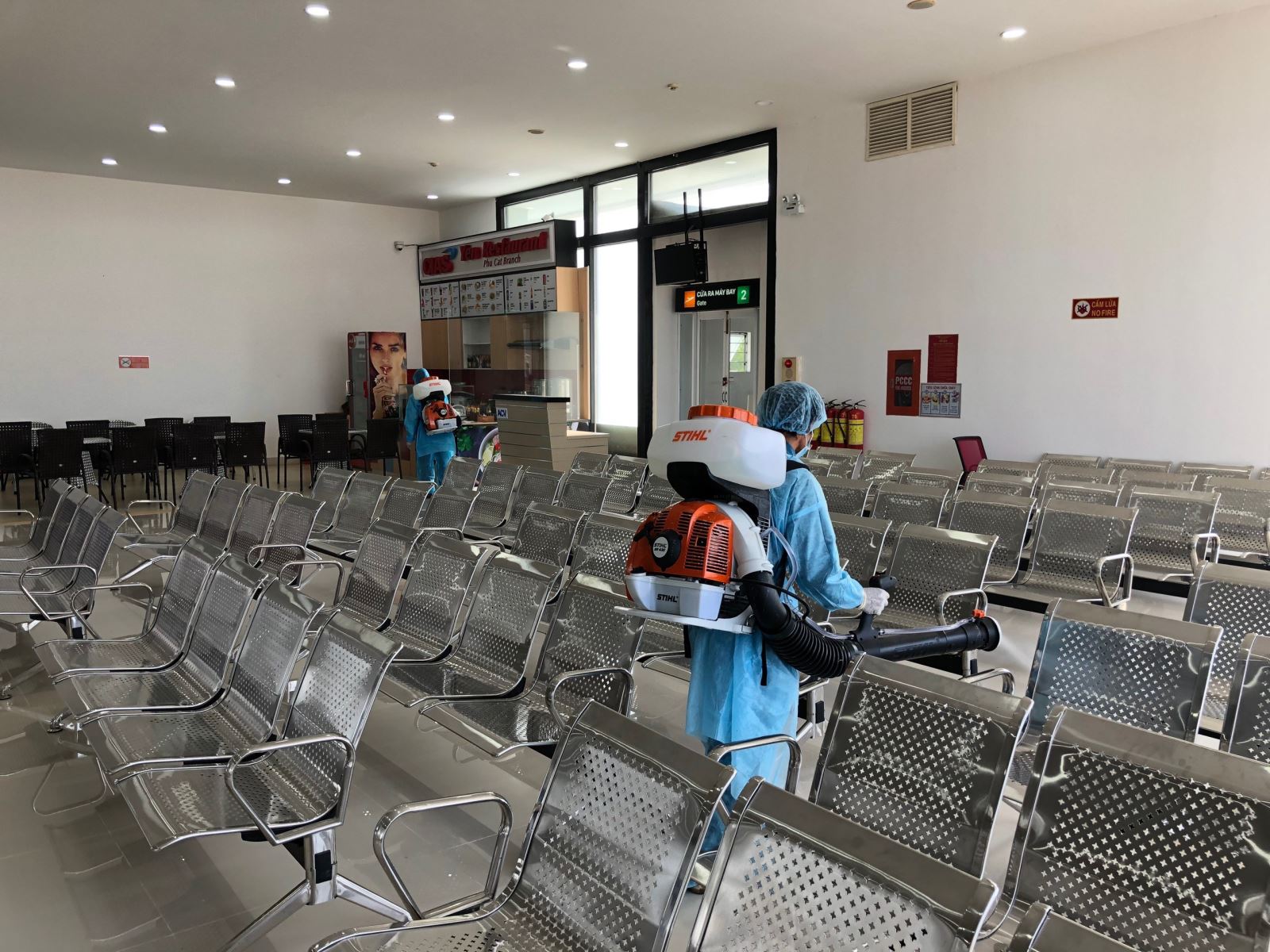 Xuất cấp hóa chất khử khuẩn phòng, chống dịch COVID-19