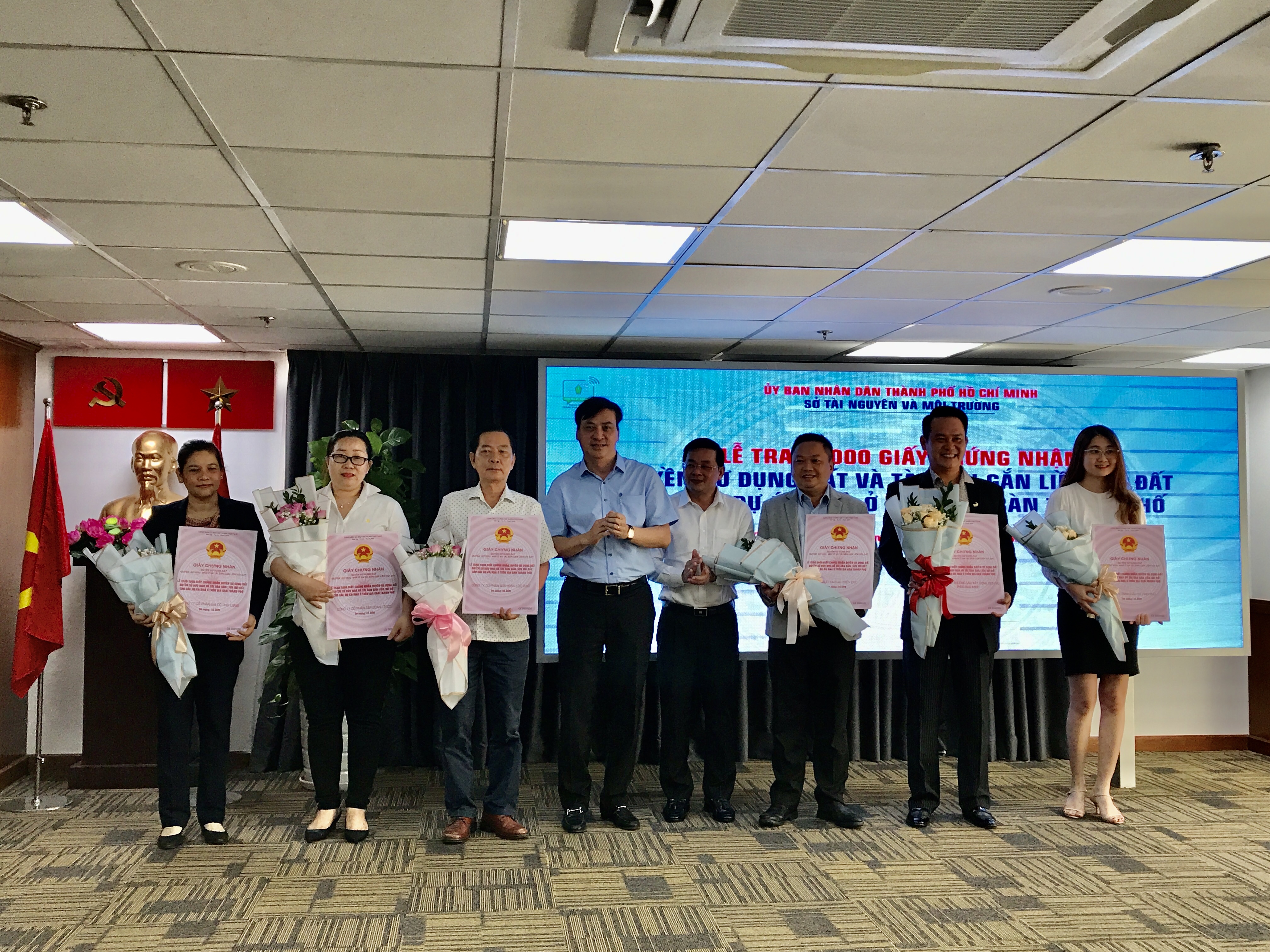 16 dự án nhà ở tại TPHCM được nhận sổ hồng