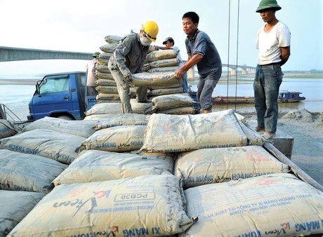 Việt Nam xuất khẩu gần 24 triệu tấn xi măng trong 8 tháng đầu năm