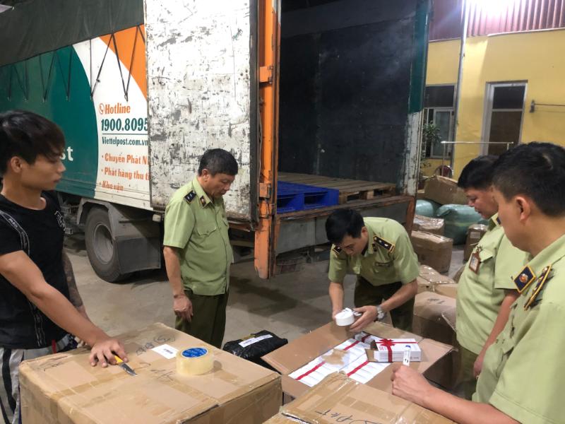 Viettel Post tiếp tay cho buôn bán hành giả, hàng lậu