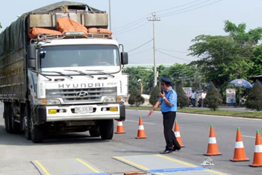 Hà Nội nghiên cứu lắp đặt 15 trạm cân tự động để kiểm soát tải trọng xe 
