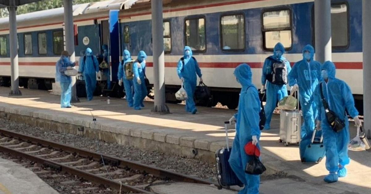 Lập phương án đưa hơn 10.000 người dân mắc kẹt tại Đà Nẵng về địa phương bằng đường sắt