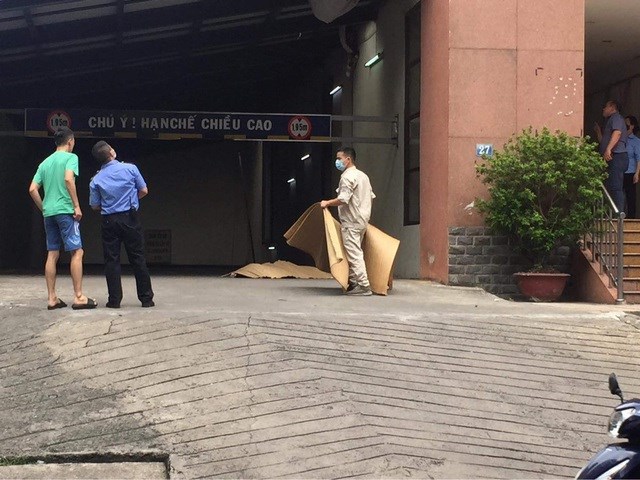 Hà Nội Nam thanh niên bất ngờ rơi từ tầng 19 xuống đất tử vong