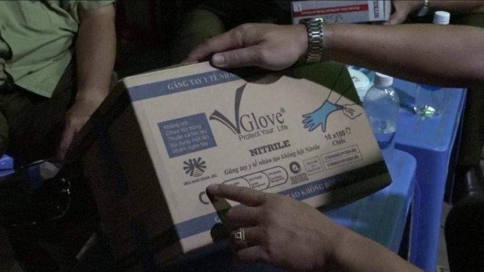 TPHCM 4.500 hộp găng tay y tế kém chất lượng, giả nhãn hiệu VGlove Khải Hoàn
