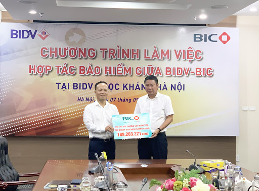 BIC chi trả bồi thường hơn 188 triệu đồng tổn thất vụ cướp BIDV Ngọc Khánh