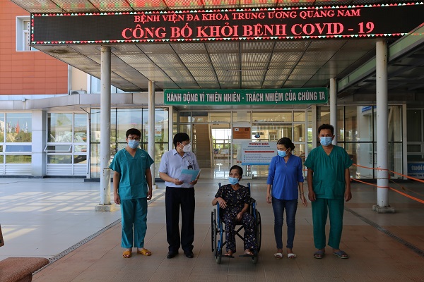 Bệnh nhân 624 liệt nửa người ở Quảng Nam xuất viện trong sáng nay