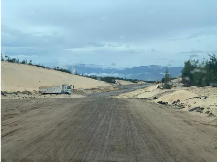 Tỉ phú Johnathan Hạnh Nguyễn đầu tư gì ở Vân Phong