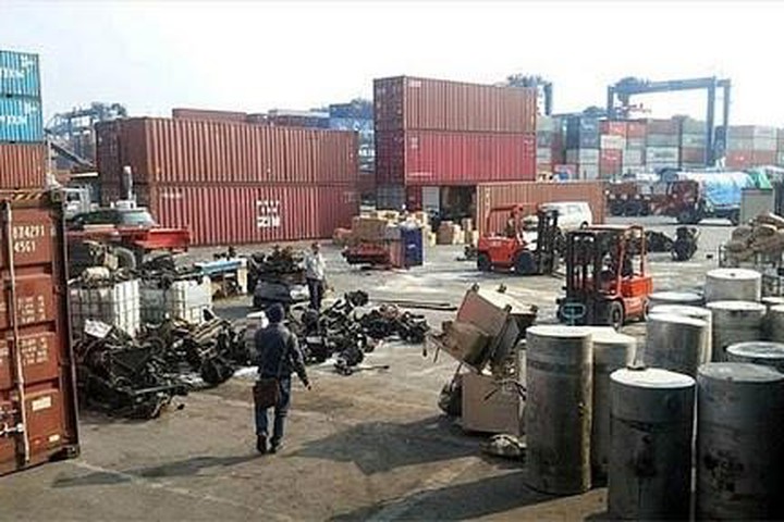 Buộc tái xuất hơn 1.000 container phế liệu không đạt chất lượng, tồn đọng ở cảng Cát Lái