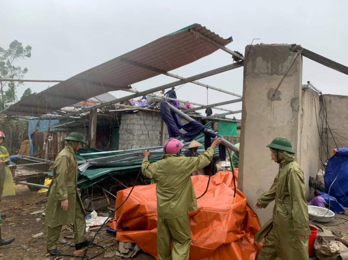 Hỗ trợ người dân các tỉnh miền Trung chịu thiệt hại do bão số 5