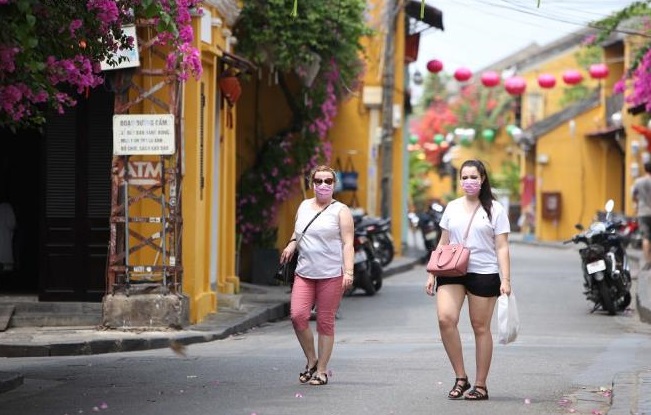 Hội An mở cửa đón khách tham quan trở lại từ 249, giảm 50% giá vé