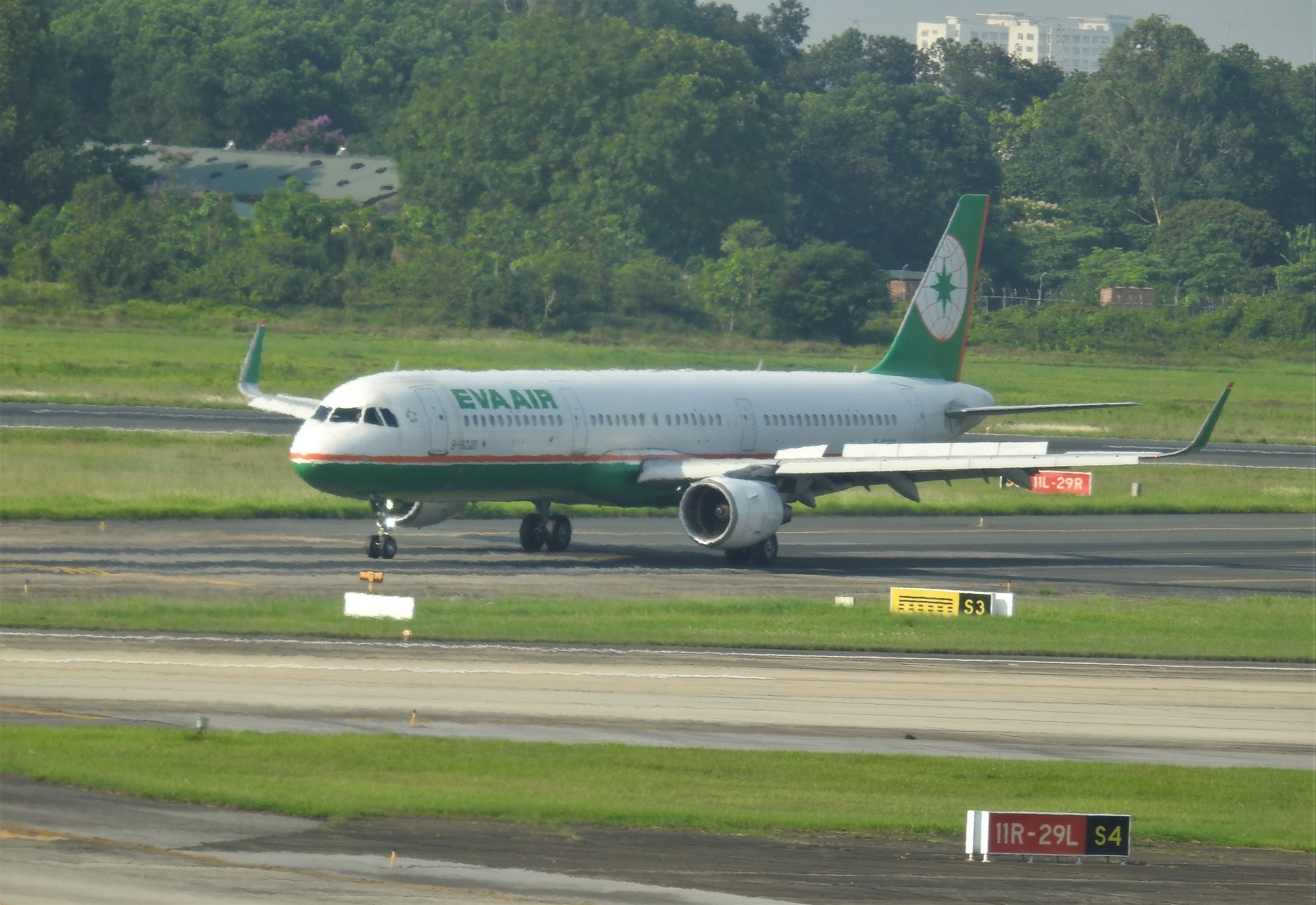 Hàn Quốc nối lại một số tuyến bay với Việt Nam và Nga