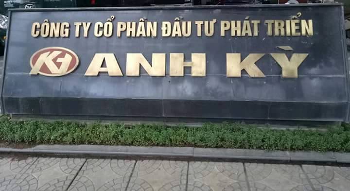 Danh tính nhà thầu trúng gói thầu khẩu hiệu 11 chữ hơn 10 tỷ ở Hòa Bình