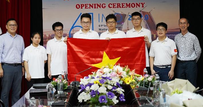 Việt Nam giành 2 Huy chương Vàng Olympic Toán học quốc tế 2020