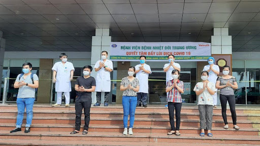 Thêm 8 bệnh nhân mắc COVID-19 được công bố khỏi bệnh