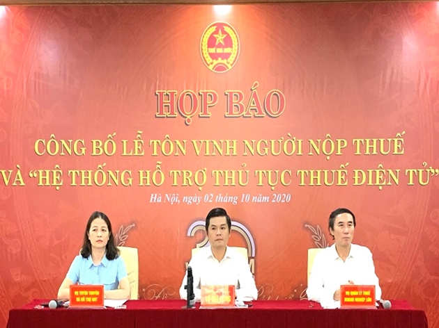 Tôn vinh Người nộp thuế tiêu biểu trong 30 năm đồng hành và phát triển cùng ngành thuế đất nước 