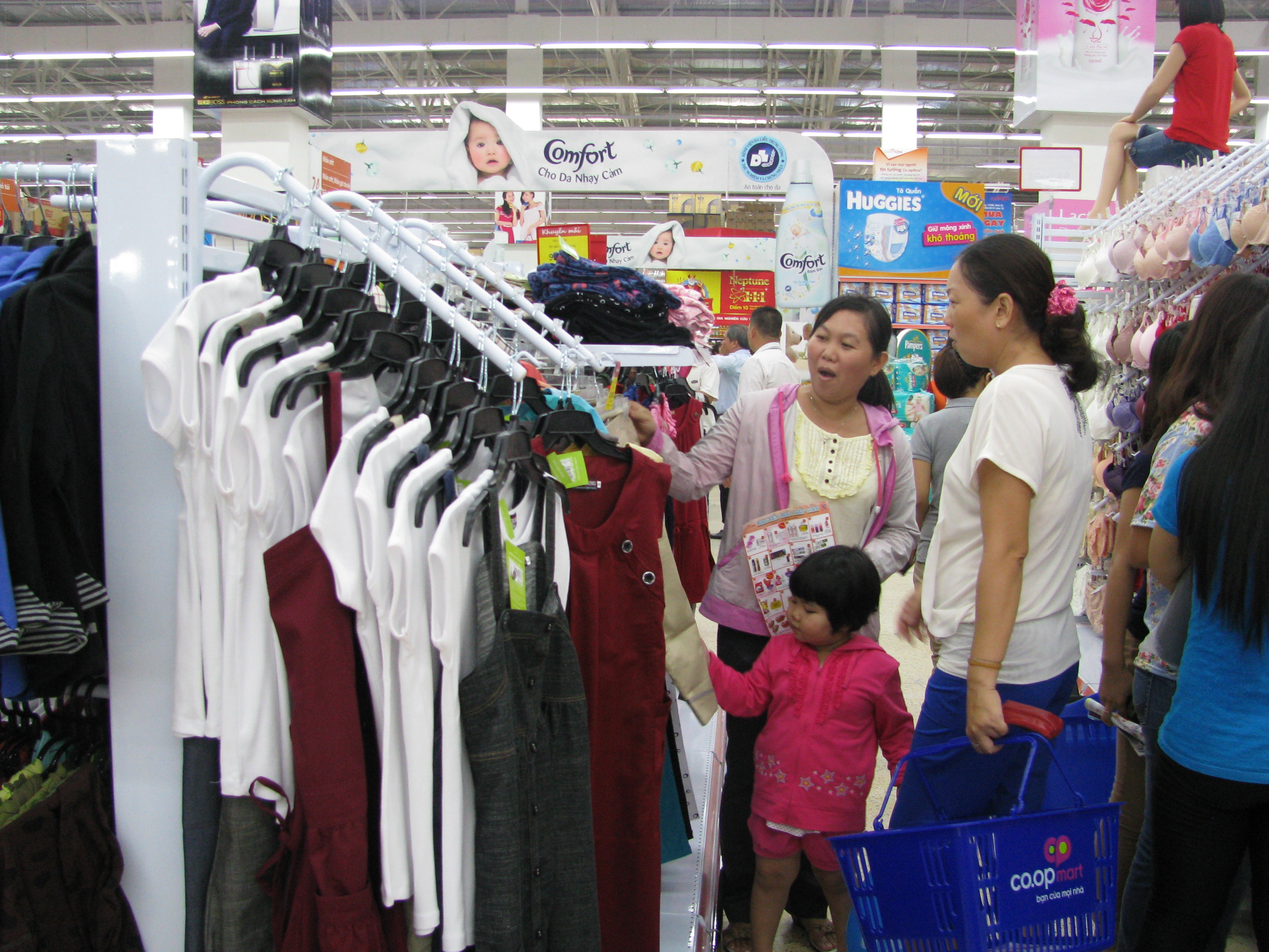 Nâng tầm giá trị hàng Việt