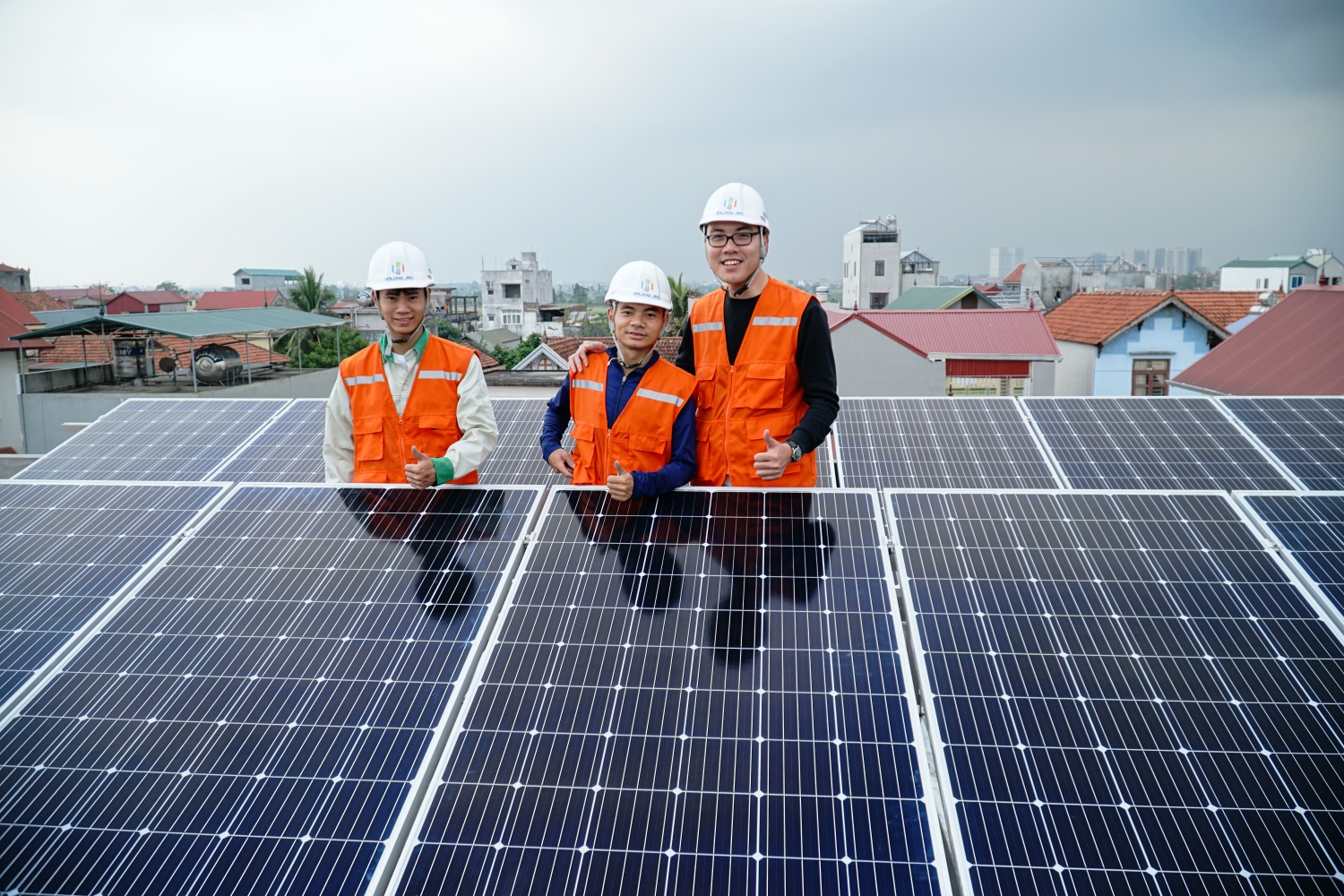 Bộ Công Thương sẽ thí điểm mua điện mặt trời giá thấp