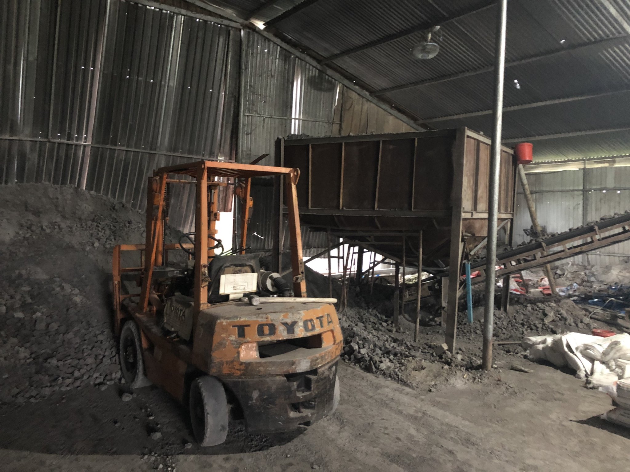  Đồng Nai phát hiện cơ sở sản xuất số lượng cực lớn phân bón giả