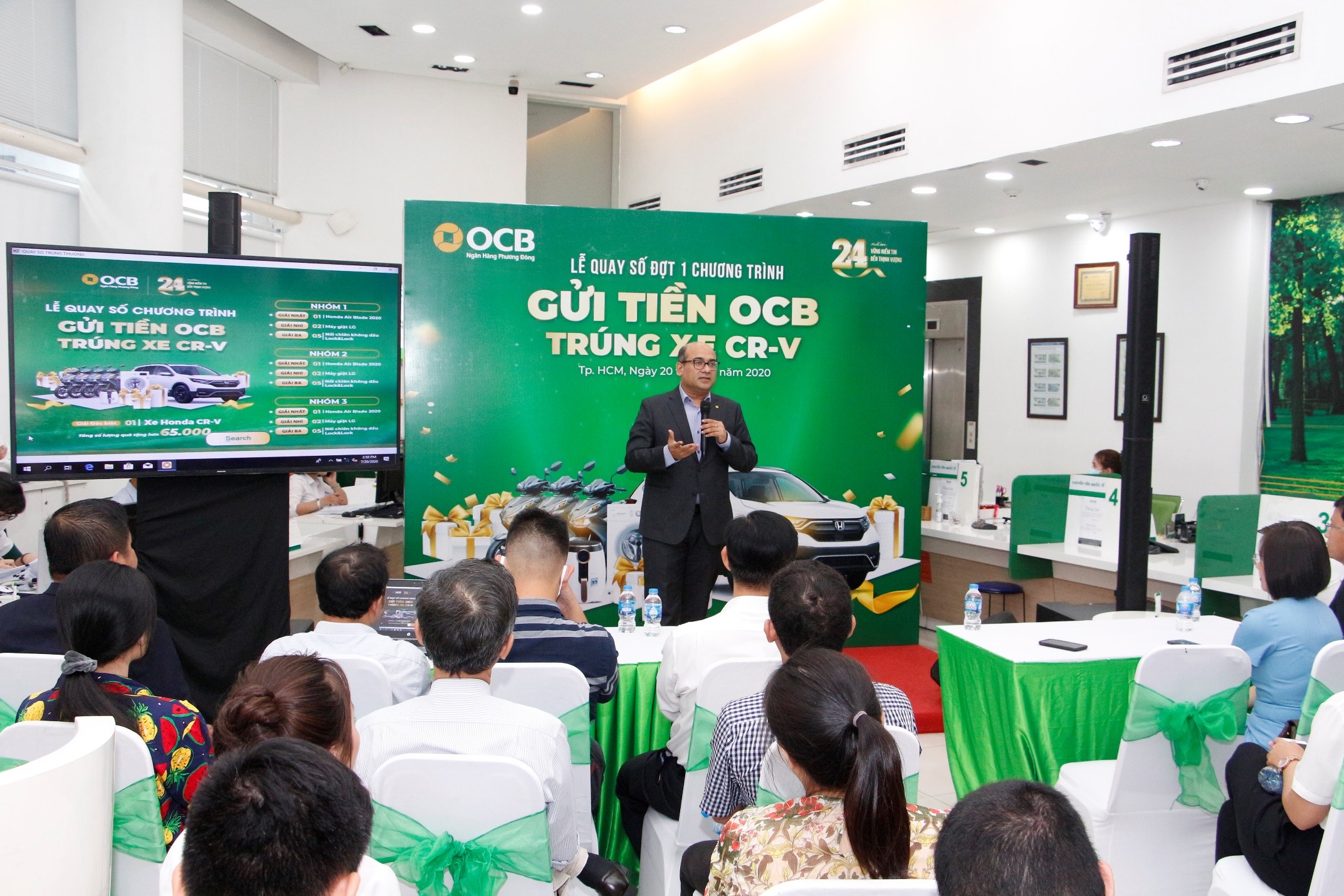 OCB báo lãi trước khi chuẩn bị lên sàn HoSE