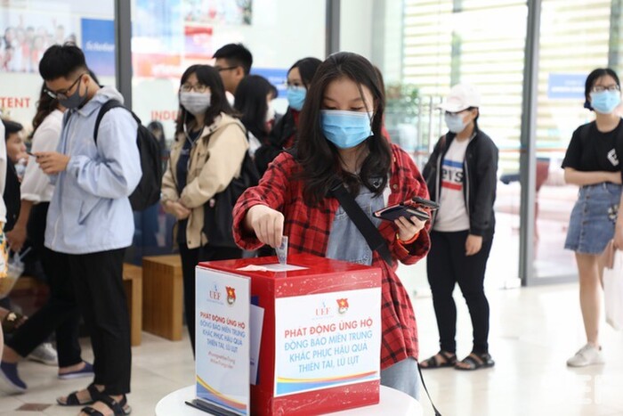 Nhiều trường đại học giảm học phí cho sinh viên miền Trung