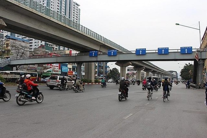 Hà Nội Xây thêm cầu vượt cho người đi bộ trên đường Nguyễn Trãi