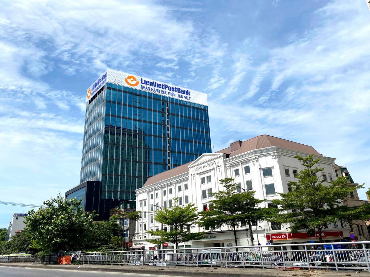 LienVietPostBank thông báo về việc chốt danh sách cổ đông để phát hành cổ phiếu trả cổ tức 10%