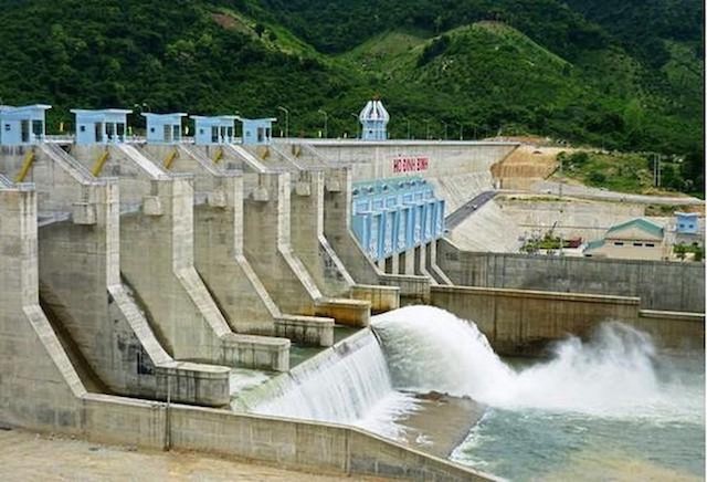 Miền Trung - Tây Nguyên Xả tràn 51 hồ chứa nước để phòng chống lũ